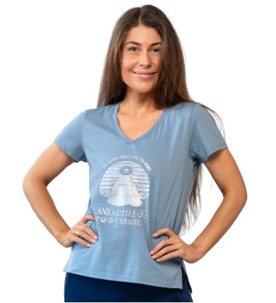 V-neck t-shirt